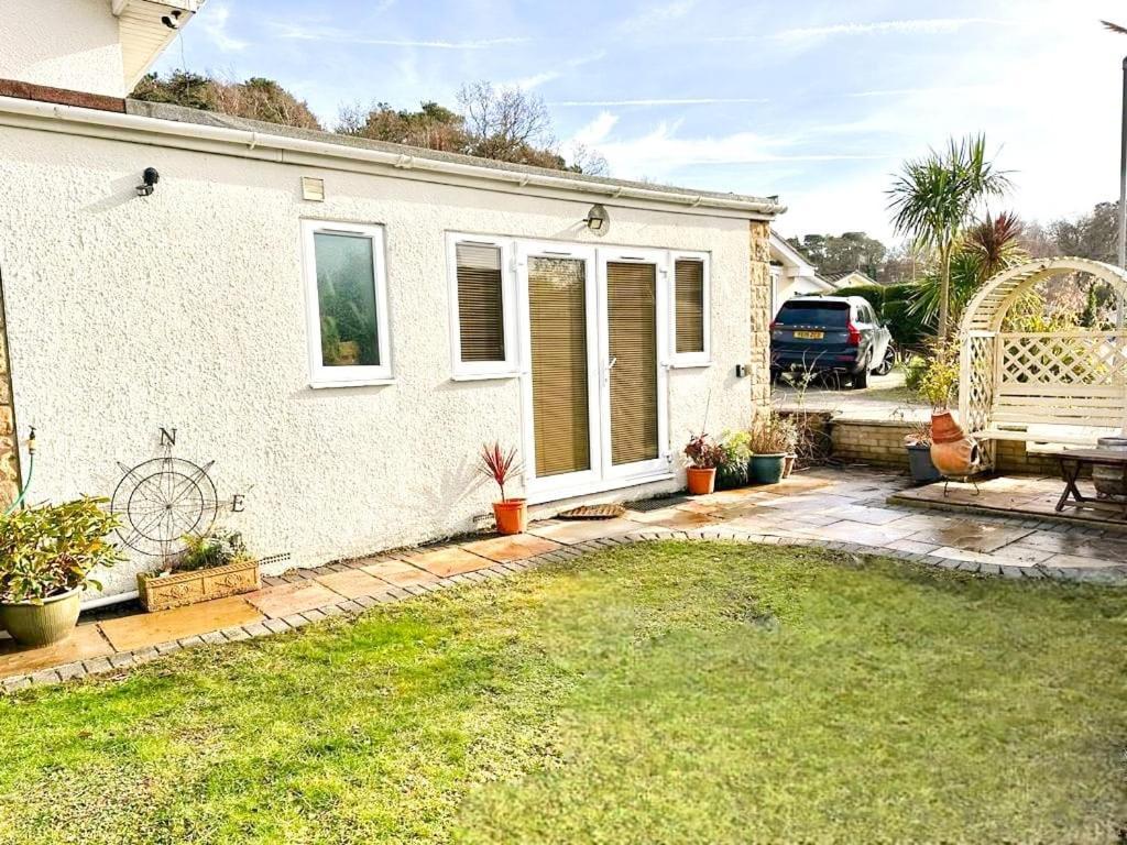 Little Dragons Apartment Poole Exterior foto